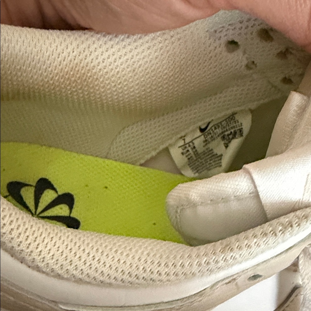 Nike Beige & White Low-Top Sneakers - Picture 7 of 10